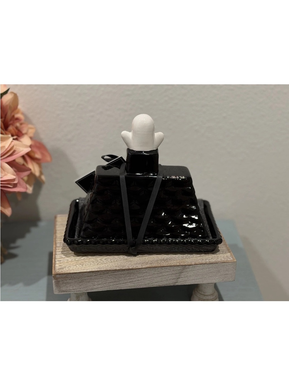 Cobwebs & Cauldron Halloween Ghost On Haunted House Butter Dish, Black New - Picture 4 of 4